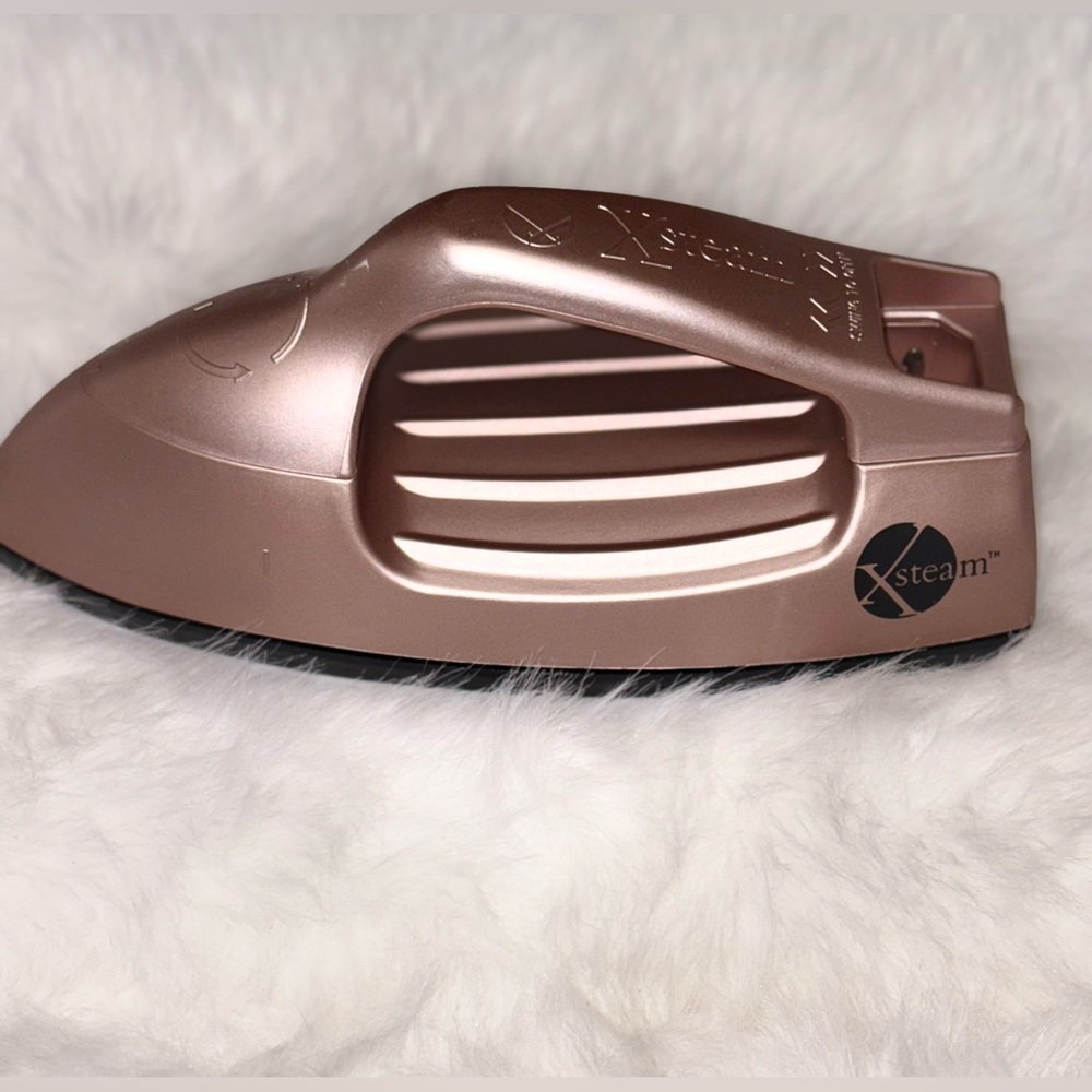 Rose Gold XSteam handheld Garment Steamer